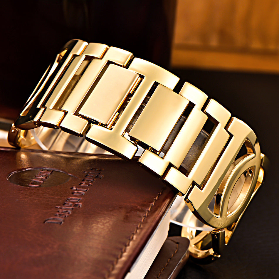 Fashionable Women's Quartz Watch with Stainless Steel Bracelet