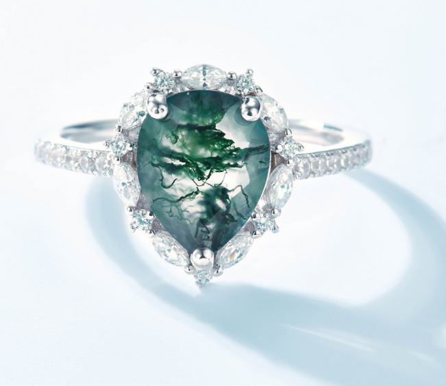 Agate Ring with Natural Water Plants Design